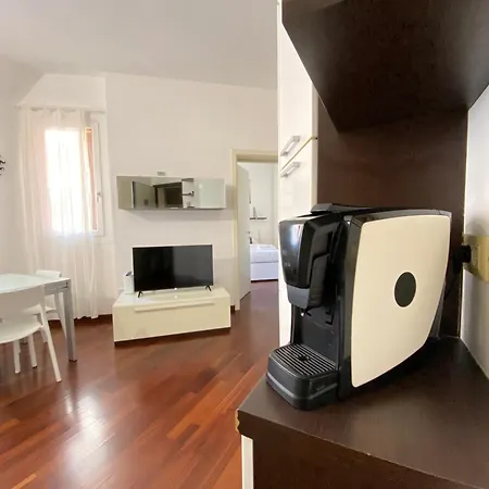 Apartment Avantgard Western Station Bologna