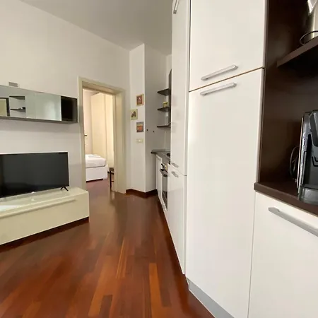 Apartment Avantgard Western Station Bologna