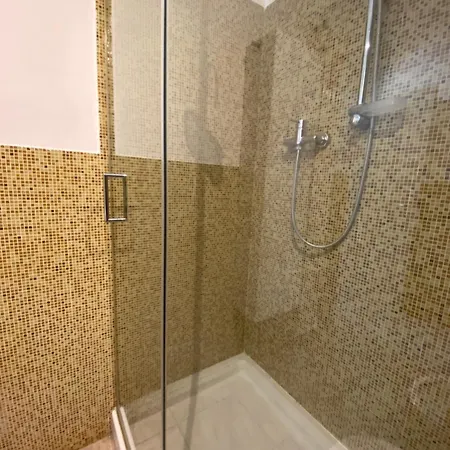 Appartamento Urban Nest Western Station